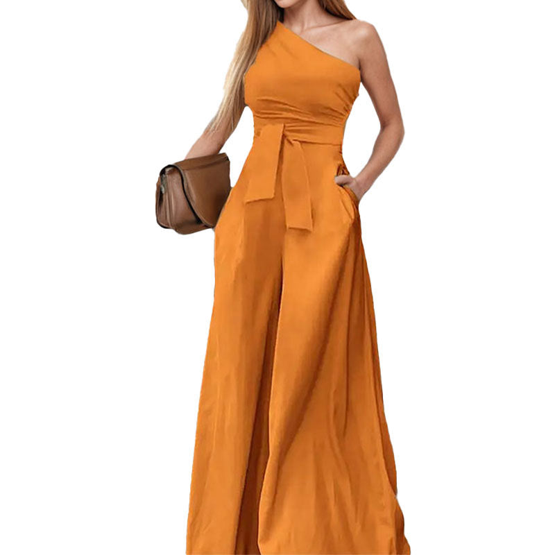 Kvindernes elegante one-shoulder jumpsuit med taljebælte og brede ben Stilla