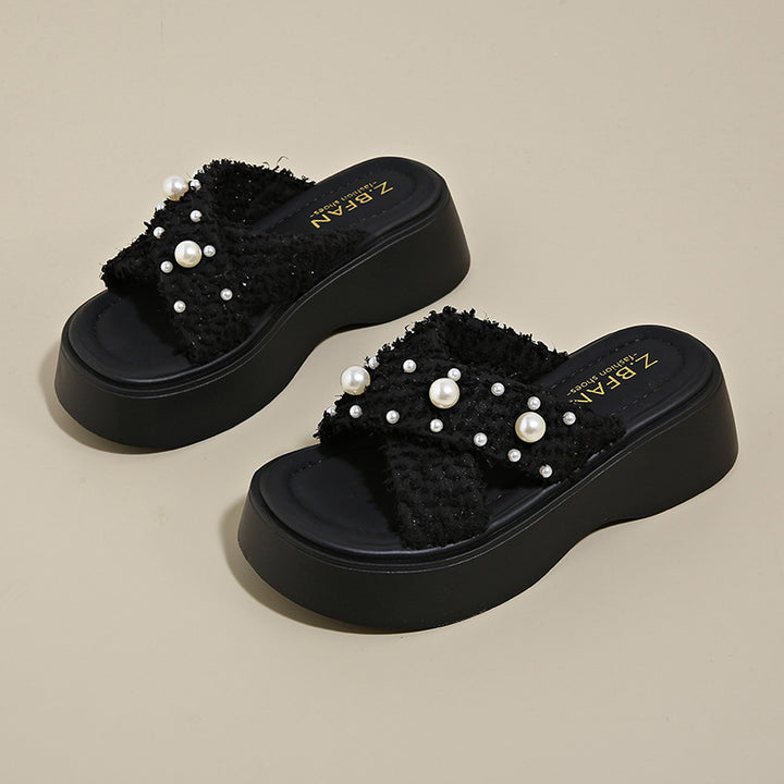 Dame Plateau-sandaler med elegant perledekor og moderne remdesign Stilla