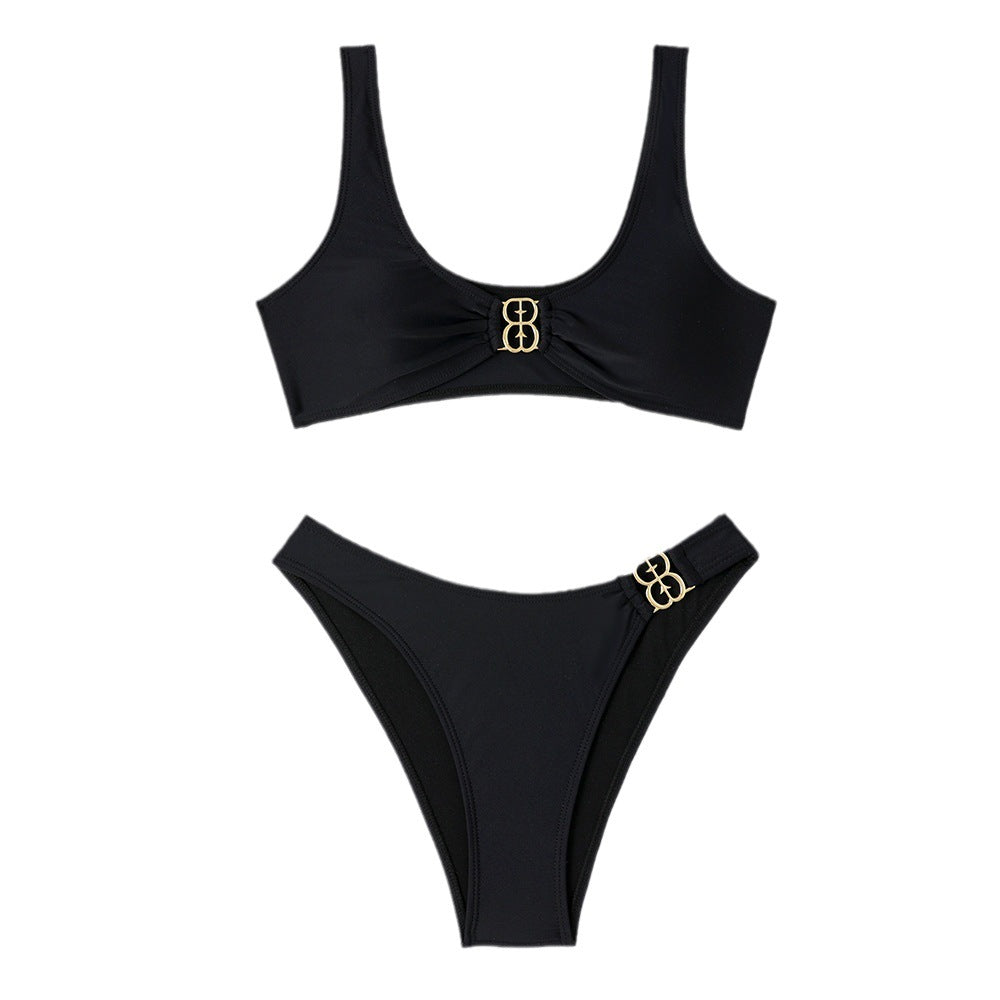 Dame bikini-sæt med fashionable ringdetaljer og figurformende snit Stilla