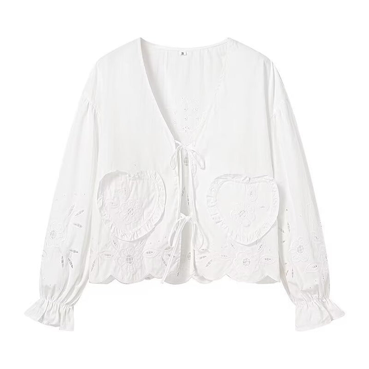 Kvindernes broderede blouse med flæsekant Stilla
