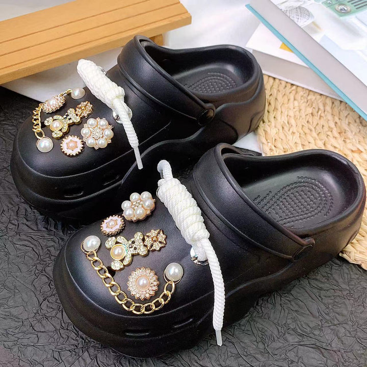Dame Clogs med elegant smykkepynt og komfortabelt fodseng Stilla