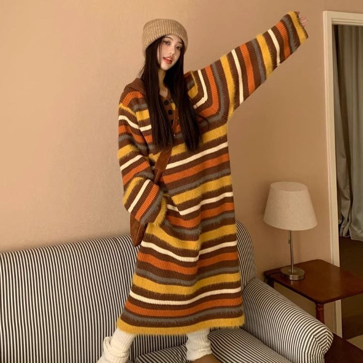 Kvindernes fashionable cardigan med store knapper og hætte