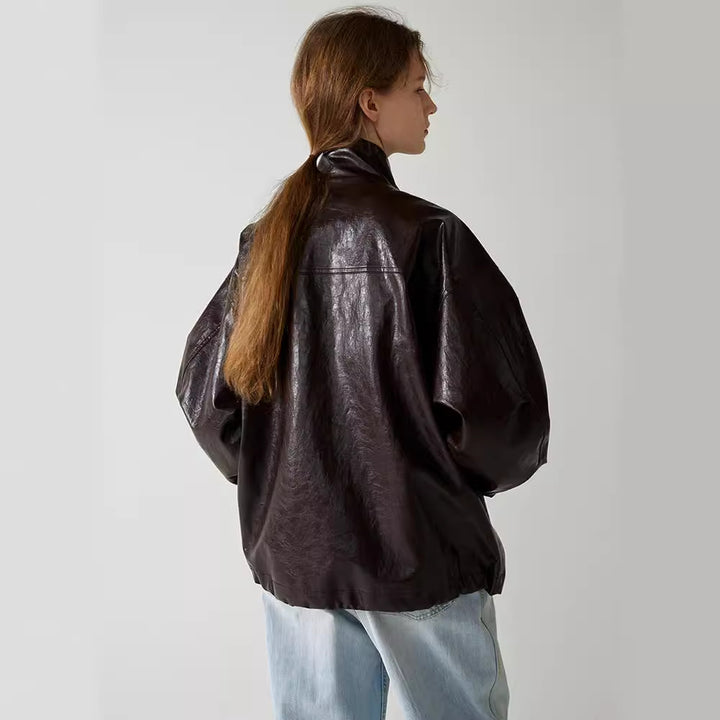 Kvinderne trendy oversized læderjakke med høj krave og trykknaplukning Stilla