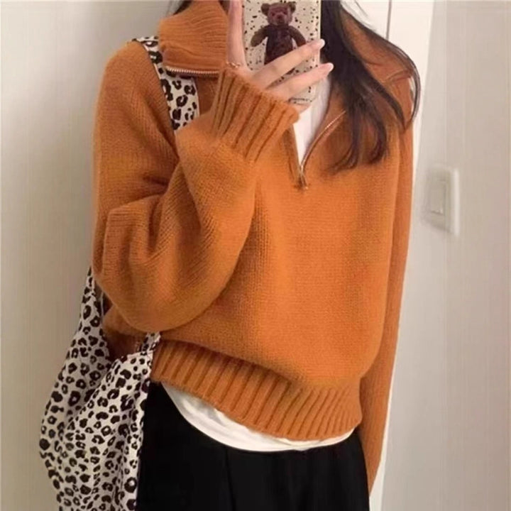 Kvinders fashionable strikket sweater med høj krave og lynlås Stilla