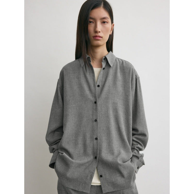 Kvinders oversized skjorte bluse med moderne snit og afslappede detaljer Stilla