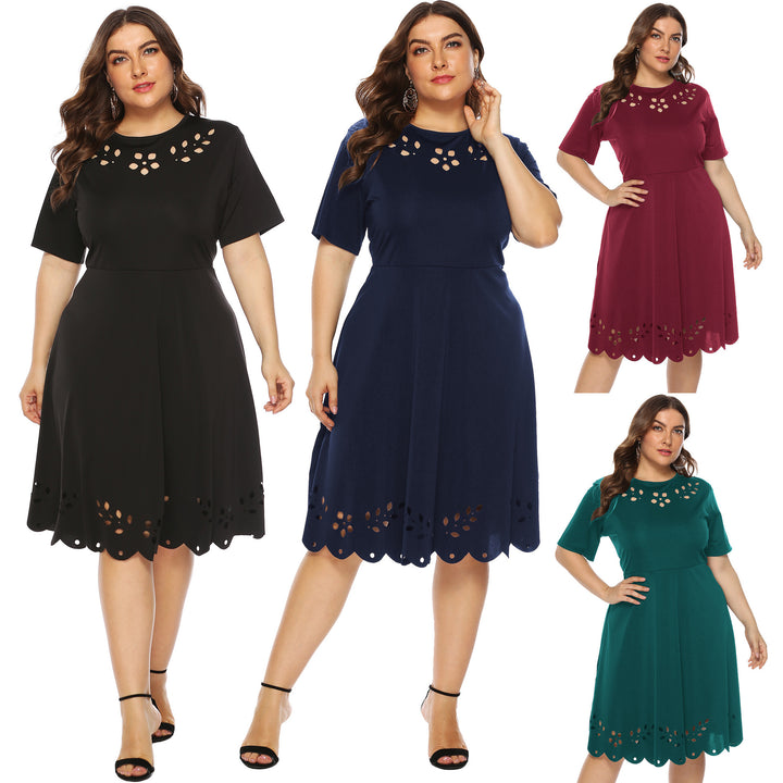 Dame Midikjole med elegante cut-out dekorationer og volumøs kant Stilla
