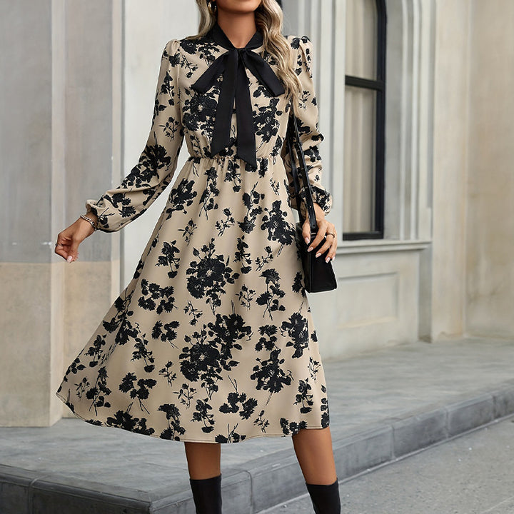Dame Midikjole med elegant blomsterprint og sløjfebluse Stilla