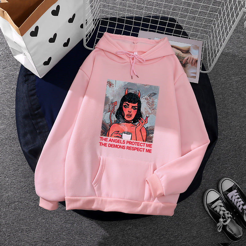 Kvindernes hoodie med kreativt grafisk print Stilla