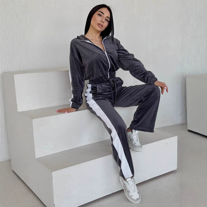 Kvinders fløjl tracksuit med lynlås og sidelister Skovae