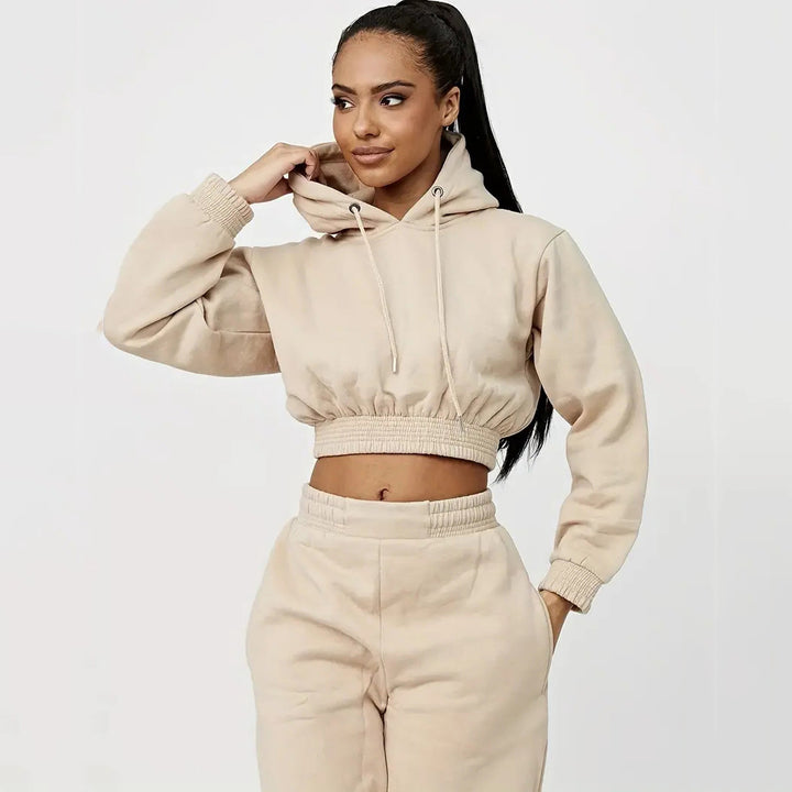 Damer afslappet Sweat-set med cropped hoodie og behagelige joggingbukser Stilla