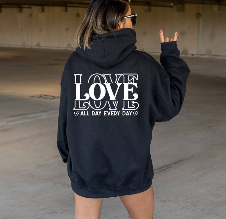 Kvinders hoodie med kreativ skrift Skovae