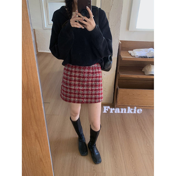 Damer stylish mini nederdel lavet af struktureret bouclé-stof med elegant snit Stilla