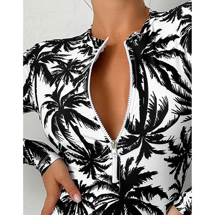 Dame Sporty One-Piece Swimsuit with High Collar and Full-Length Zipper Skovae