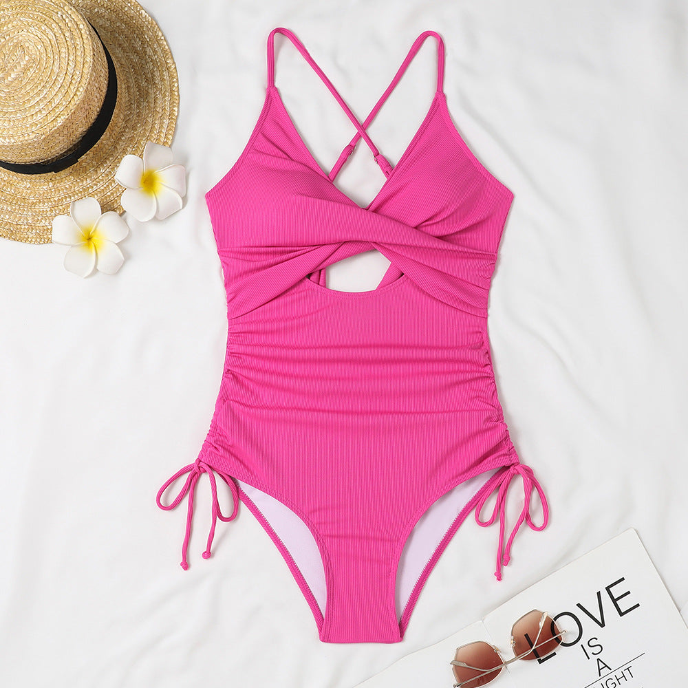 Dame en-delt badedragt med raffineret snit og cut-out-design Stilla
