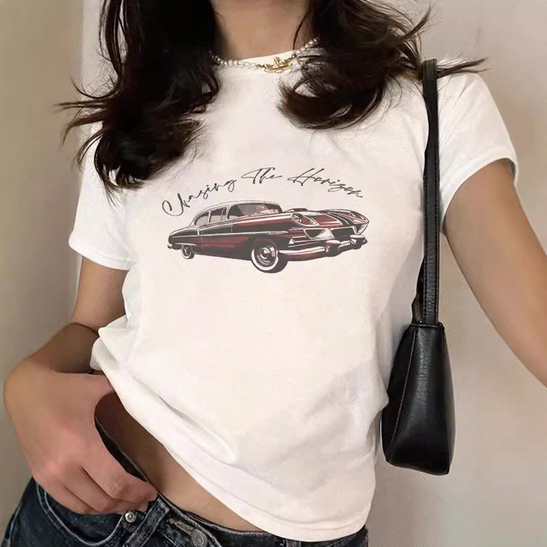 Dame T-shirt med kunstnerisk statement-tryk og tætsiddende snit Skovae