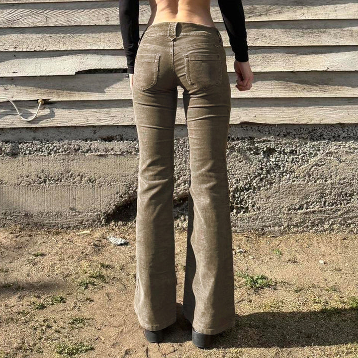 Dame flared jeans med moderigtig snit og behagelig høj talje Skovae