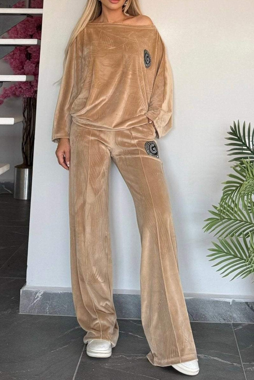 Kvinders afslappede velour loungewear sæt med blød skæring Stilla