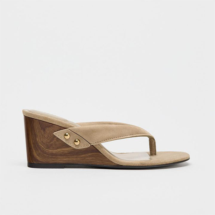 Femme Chic Wedge-sandaler med udskæringsdesign Stilla