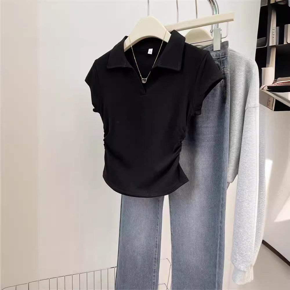 Femme Cropped Polo Stil Top med sidelæns rynkning 詳細 Stilla