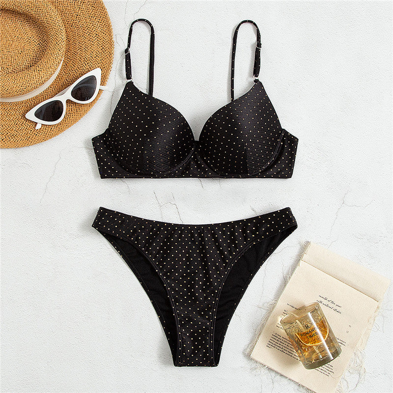 Dame bikini-sæt med polstret top og elegant knude-design Stilla