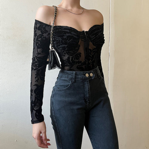 Dame luksuriøs spidsedragt med off-shoulder-design Skovae