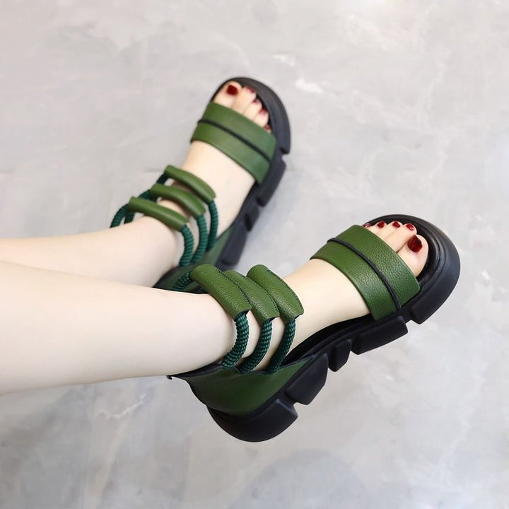 Dame Chunky Sandaler med moderne remdesign og stabil profilsole Stilla