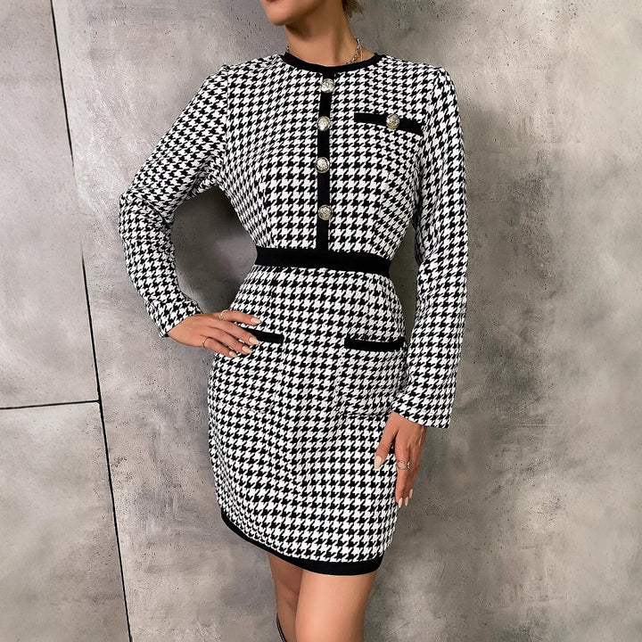 Dame elegant kjole i klassisk houndstooth mønster med knapdetaljer og lommer Stilla