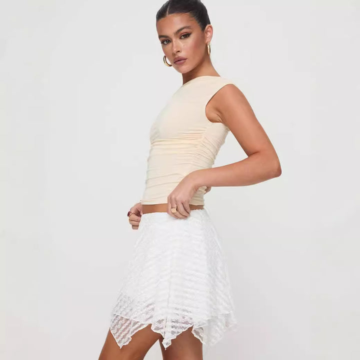Dame legesyede blonde shorts med asymmetrisk kant Skovae