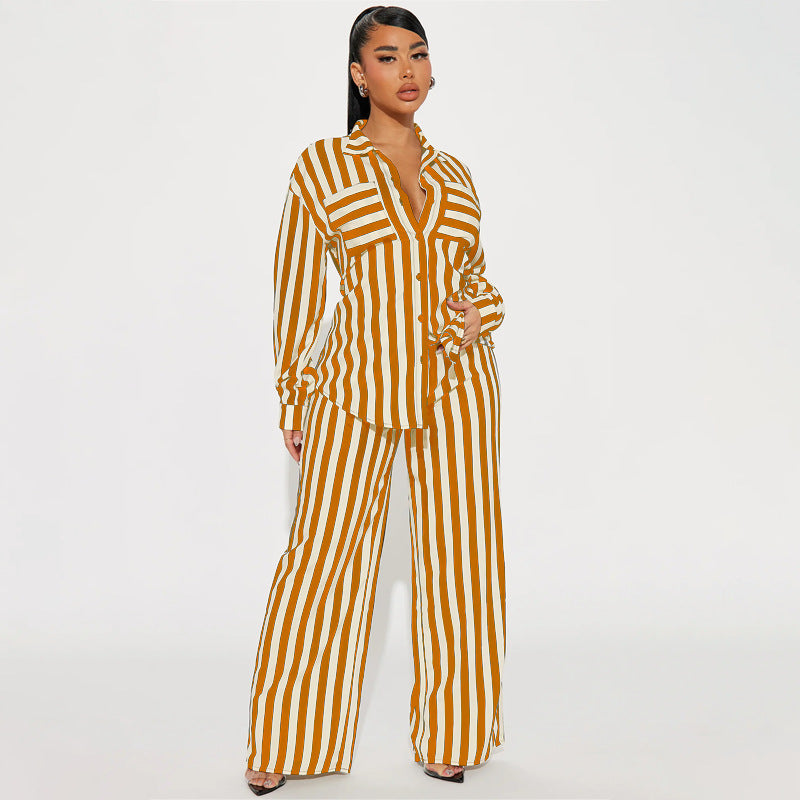 Dame Stribet Ensemble med oversized Skjorte og brede Bukser Stilla