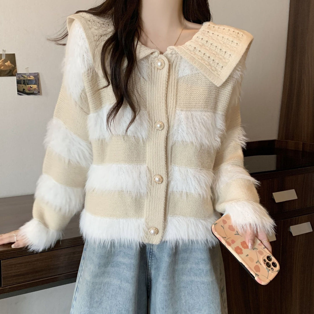 Kvinders cardigan med flettet krave og faux fur applikationer Stilla