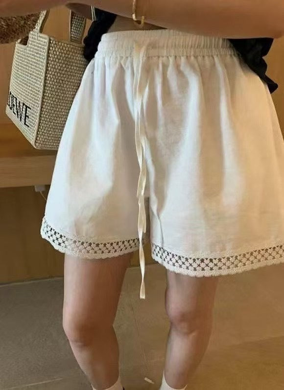 Femme Letvægts Relaxed Fit Spidstekant Shorts Stilla
