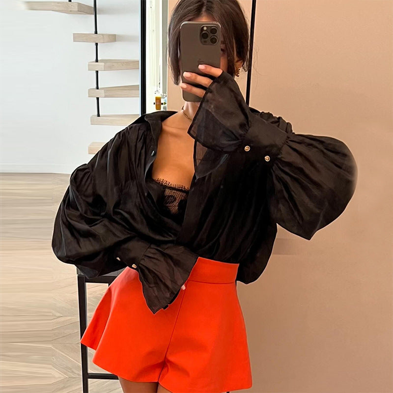 Dame chiffonbluse med voluminøse ærmer og elegant snit Stilla