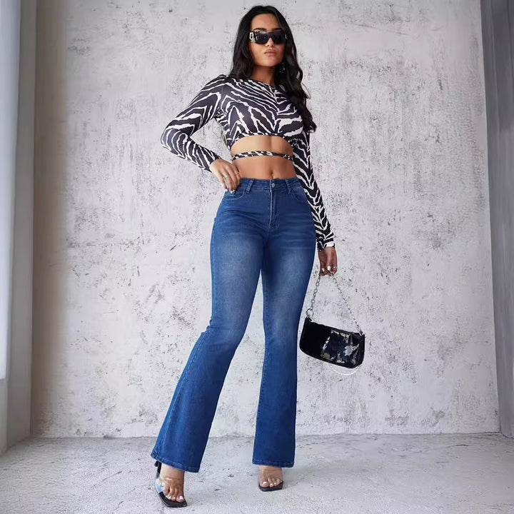 Kvindernes figursyede crop top med lange ærmer og unikt design Stilla