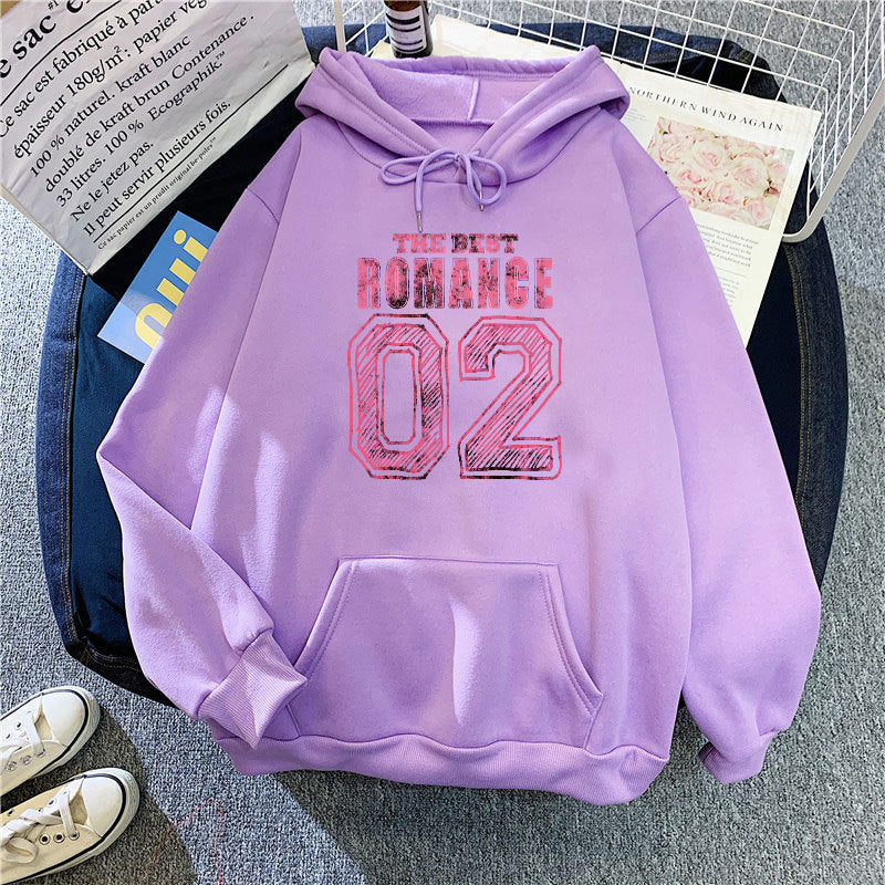 Kvinders afslappede hoodie med stilfuldt print Skovae