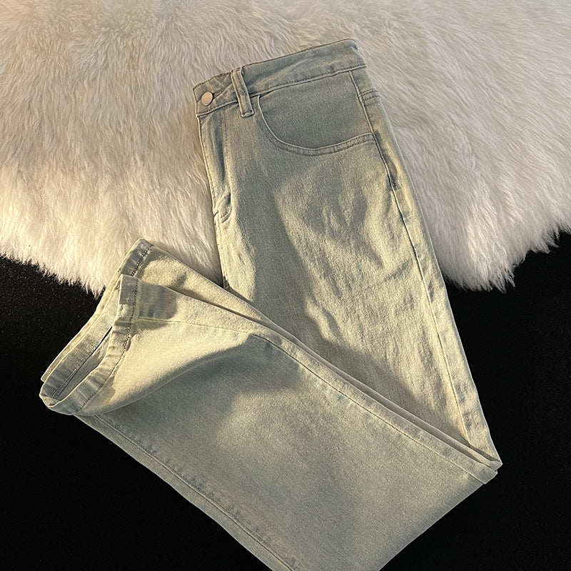 Dame Højhuggede Premium Jeans med afslappet skærekant og minimalistiske attributter Stilla