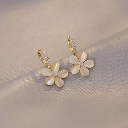 Stilla | Flawless Petal Opal Øreringe