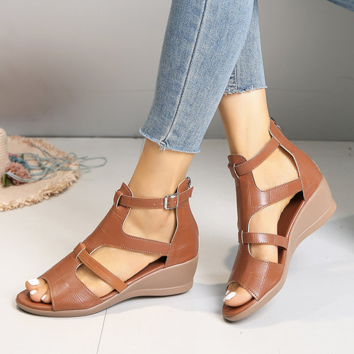 Damer Komfortable Wedge-Sandaler med elegant snit og justerbar strop Stilla