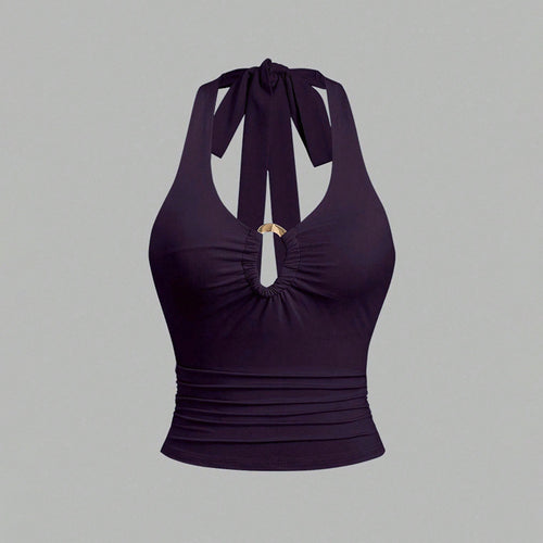 Kvindernes crop top med moderigtig halterneck design og chic bånd