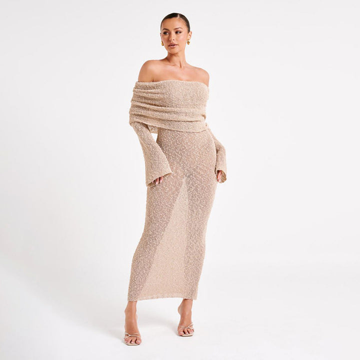 Dame Elegant strikkjole med aftageligt off-shoulder-design og gennemsigtigt hulmønster Stilla