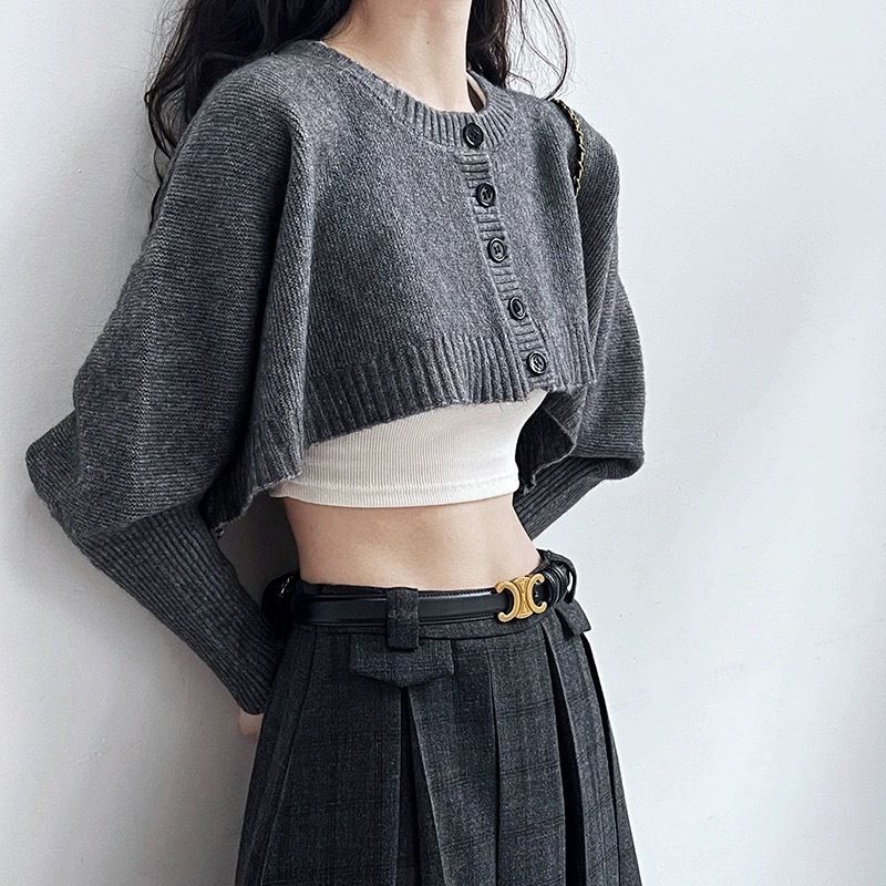 Femme Cropped Knap-Op Trøje Stilla