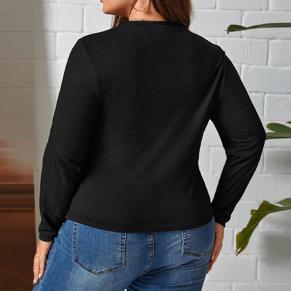Dame elegant langærmet skjorte med asymmetrisk snit og moderne rynkning Stilla