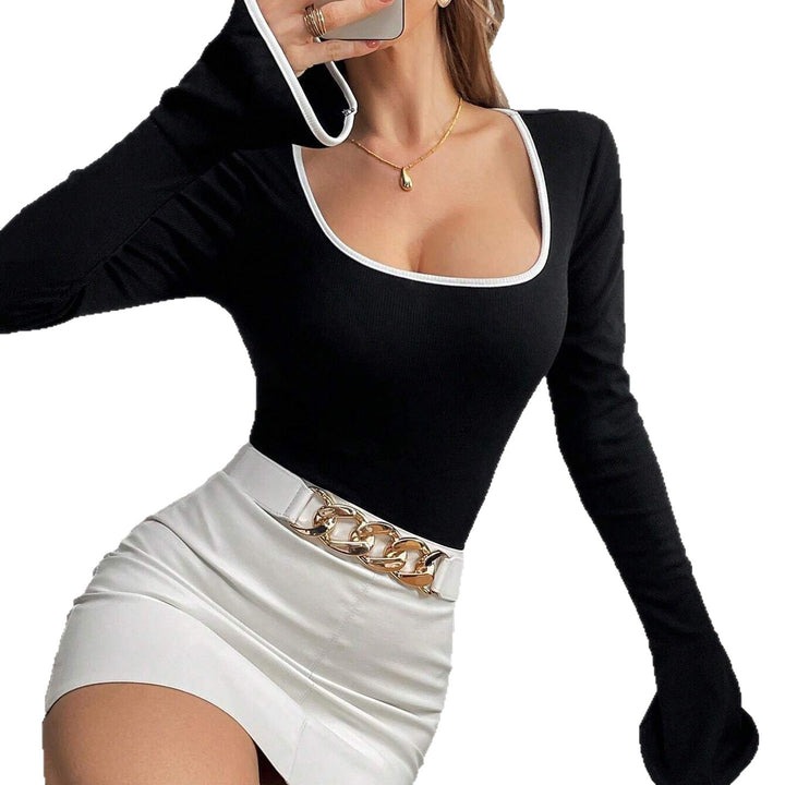 Dame bodystocking med lange ærmer og elegant flæsekant Skovae