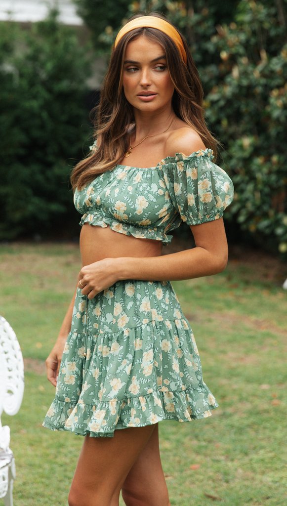 Dame Crop-Top og Mini Nederdel Sæt med blomsterdetaljer Stilla