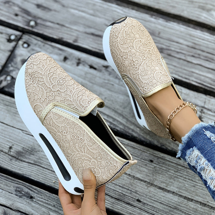 Dame Slip-On Sneakers i det elegante spidse design Stilla