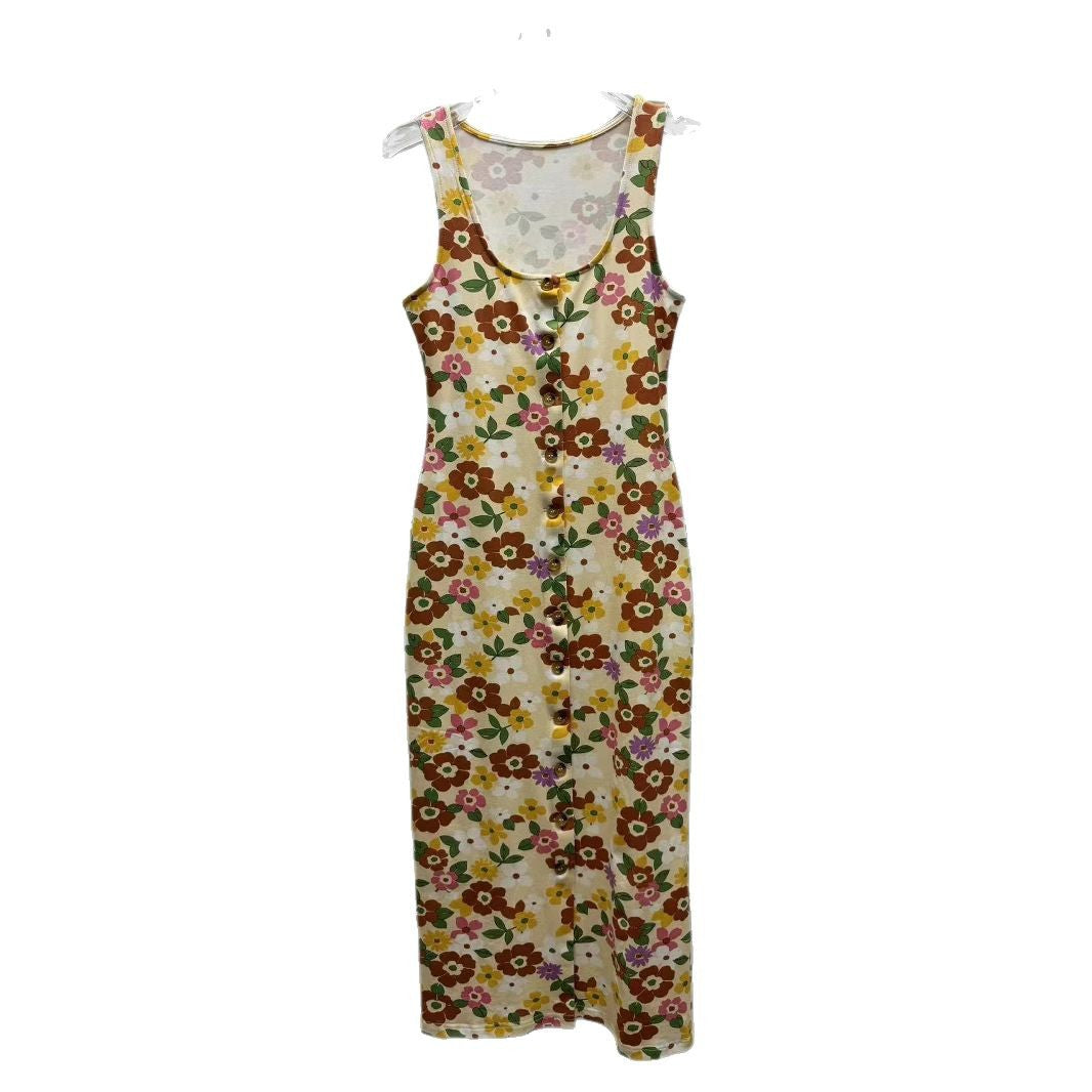Dame maxikjole med blomstret print og feminine detaljer Stilla