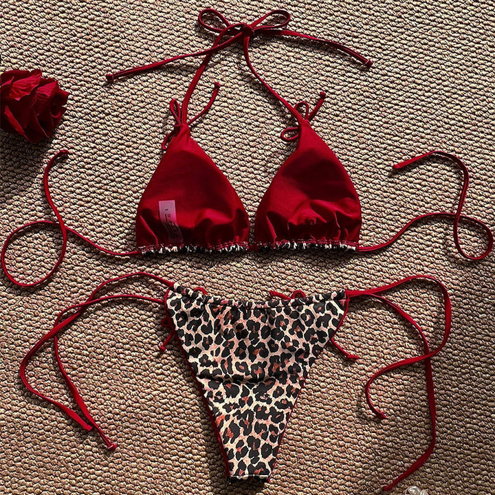 Dame Triangel-Bikini med detaljeret tropemotiv og justerbare bindebånd Skovae