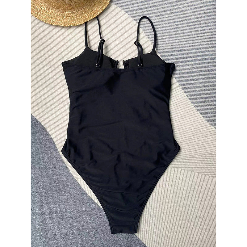 Dame Bikini-sæt med raffinerede cut-out-detaljer og moderne ring-elementer Stilla