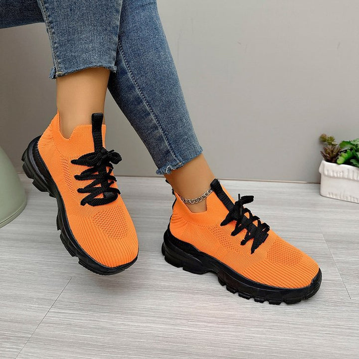 Damer Sporty Sneakers med åndbart strikket overdel og dæmpende såleprofil Stilla