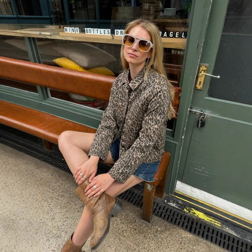Damer Jeansjakke i trendy leopardmønster Stilla