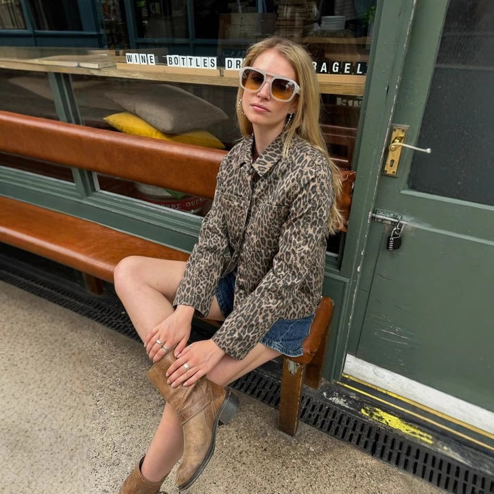 Damer Jeansjakke i trendy leopardmønster Stilla